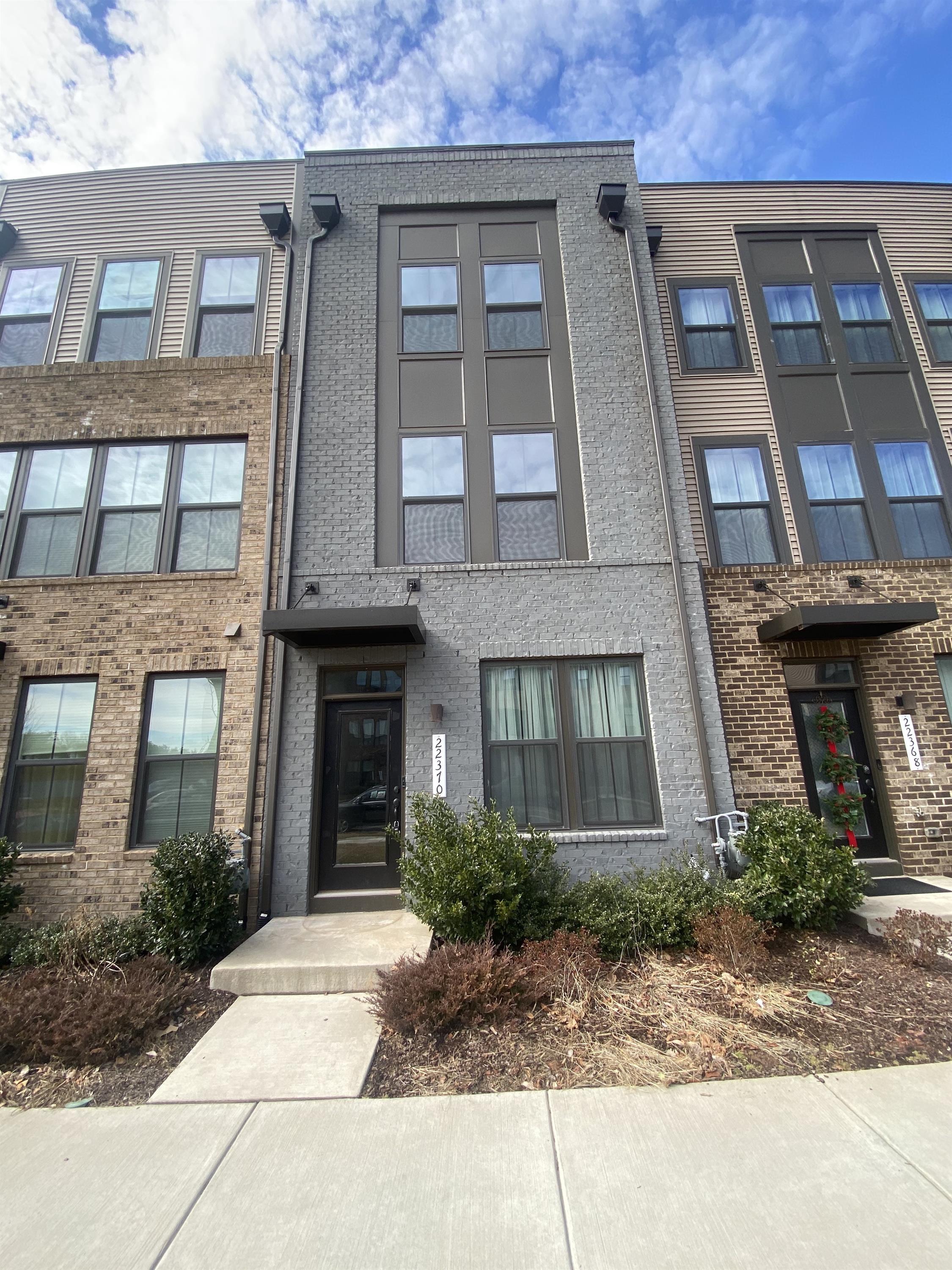 22370 Lucas Terrace - 1