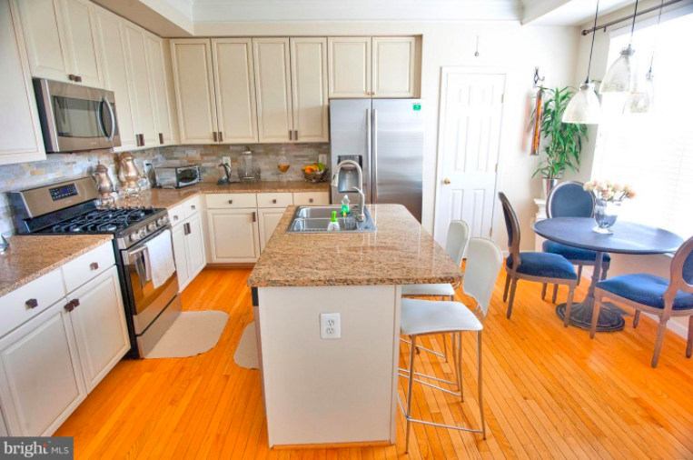 Property thumbnail image